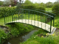 Powys_bridge_at_Great_Dalby.jpg